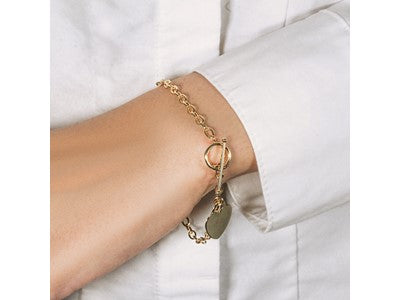 Heart Accent Toggle Bracelet in 14k Yellow Gold
